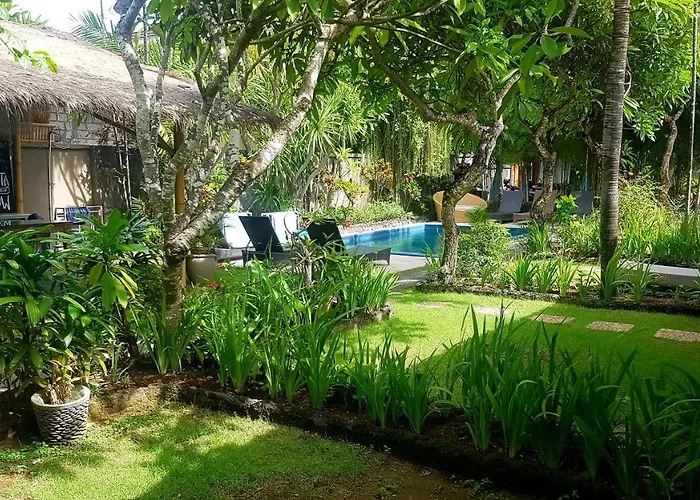 Cafe Locca Homestay Pensión Sanur