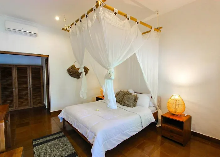 Pensión Cafe Locca Homestay 2*