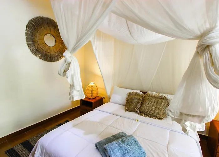 Cafe Locca Homestay Pensión Sanur