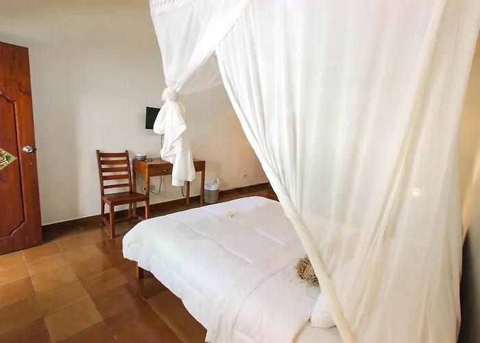 Cafe Locca Homestay Pensión Sanur