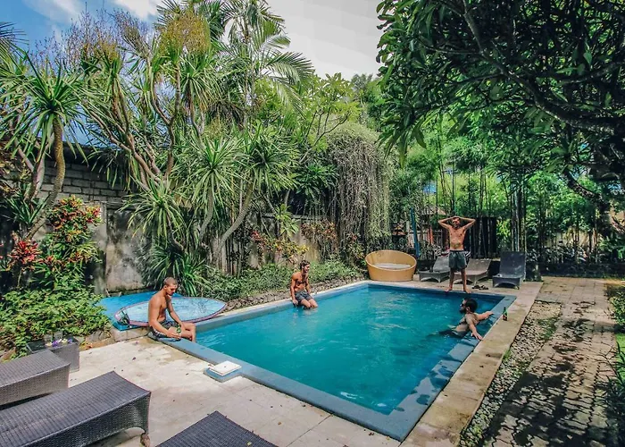 Pensión Cafe Locca Homestay Sanur