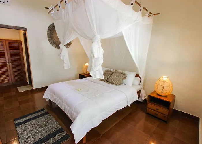 Pensión Cafe Locca Homestay 2*