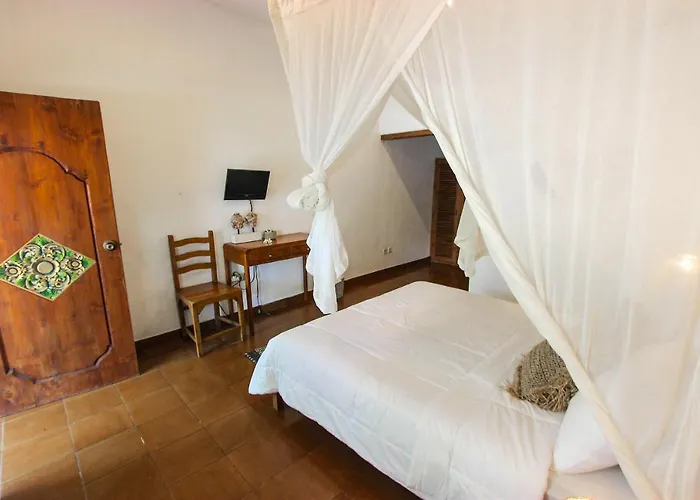 Pensión Cafe Locca Homestay 2*